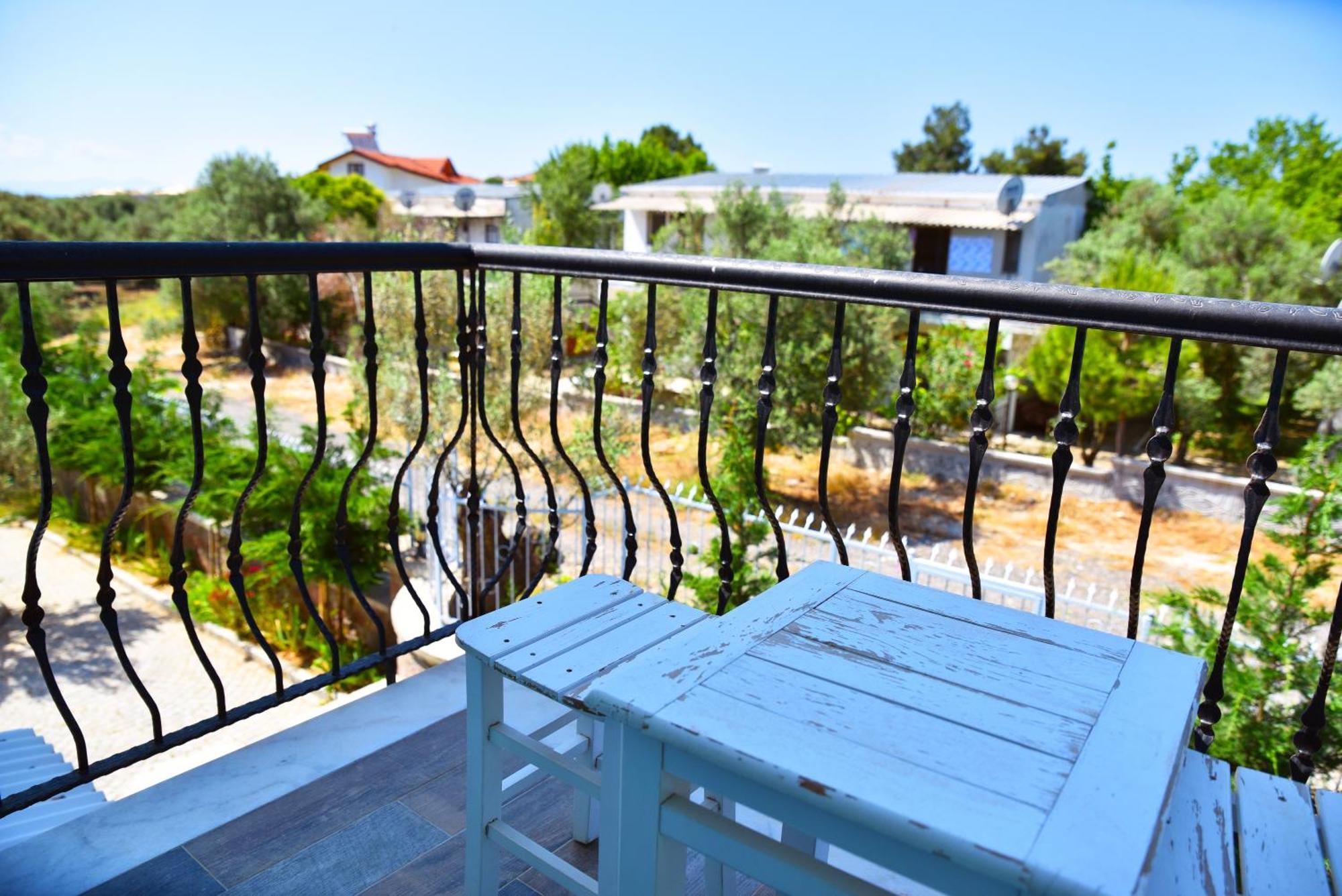 Zeytin Arasi Apart Otel Ayvalik Room photo